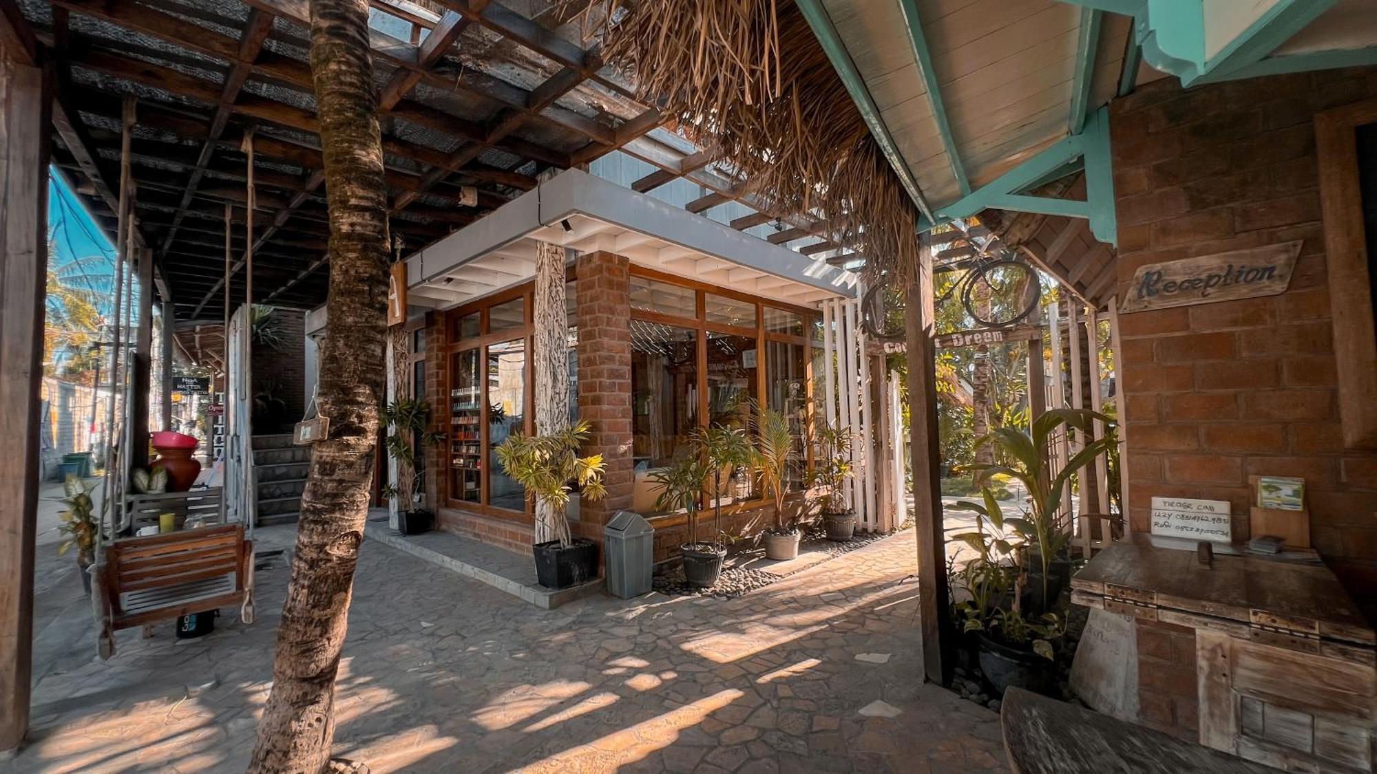 Coconut Dream Hotel Gili Trawangan Bagian luar foto
