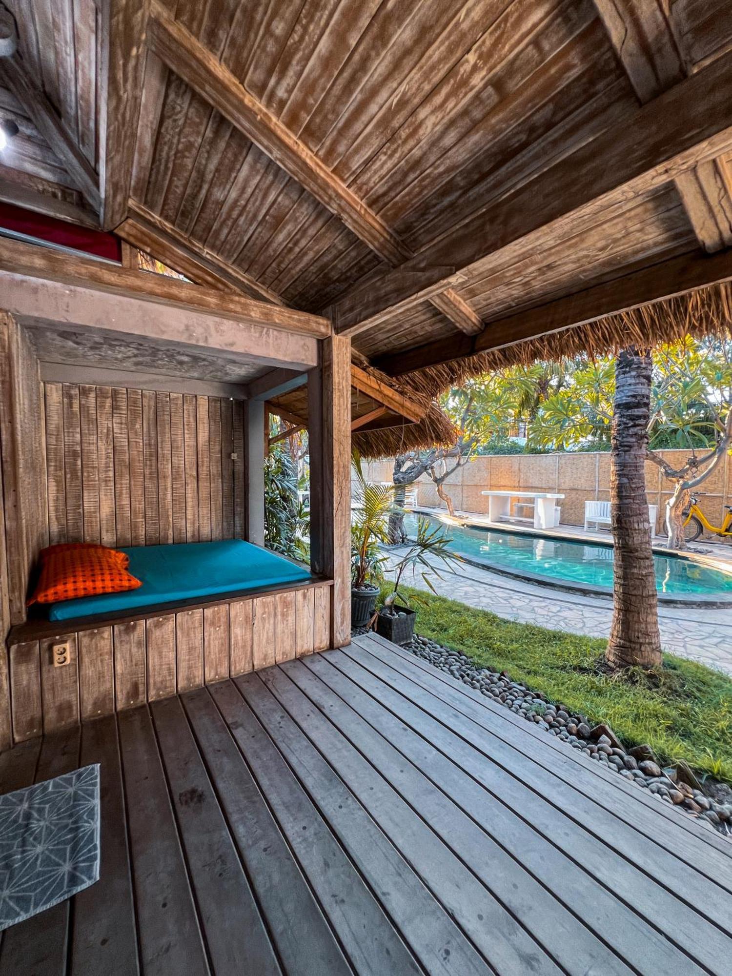Coconut Dream Hotel Gili Trawangan Bagian luar foto