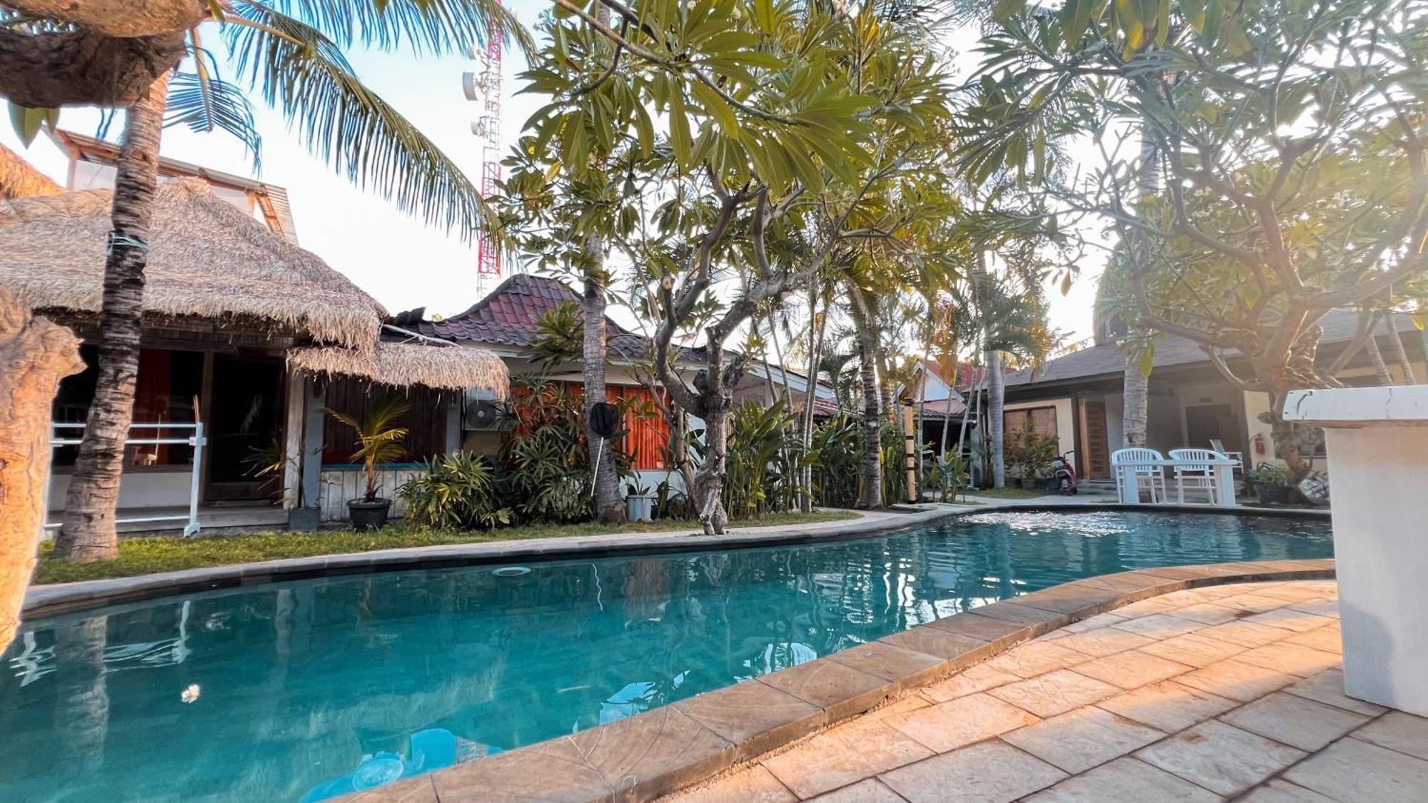 Coconut Dream Hotel Gili Trawangan Bagian luar foto